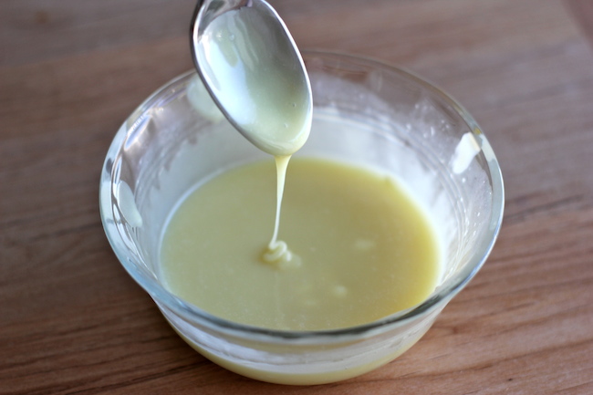 Brown Butter White Chocolate Rice Krispie Treats - How can you ever go wrong with browned butter and a decadent white chocolate glaze?!