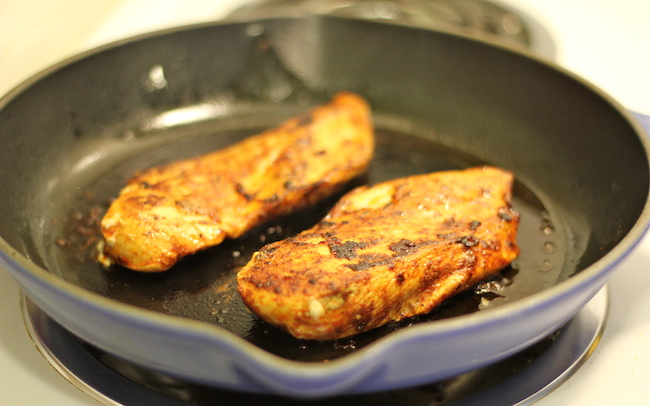 Buffalo Chicken Cups - Crisp oven-baked wonton cups loaded with buffalo chicken and blue cheese!