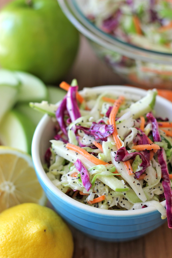 Apple and Poppy Seed Coleslaw - Wonderfully tangy and refreshing, and the perfect side dish to any meal!