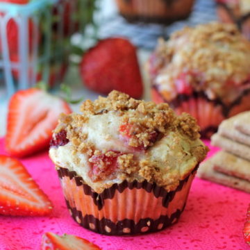 Strawberry Cheesecake Graham Cracker Muffins