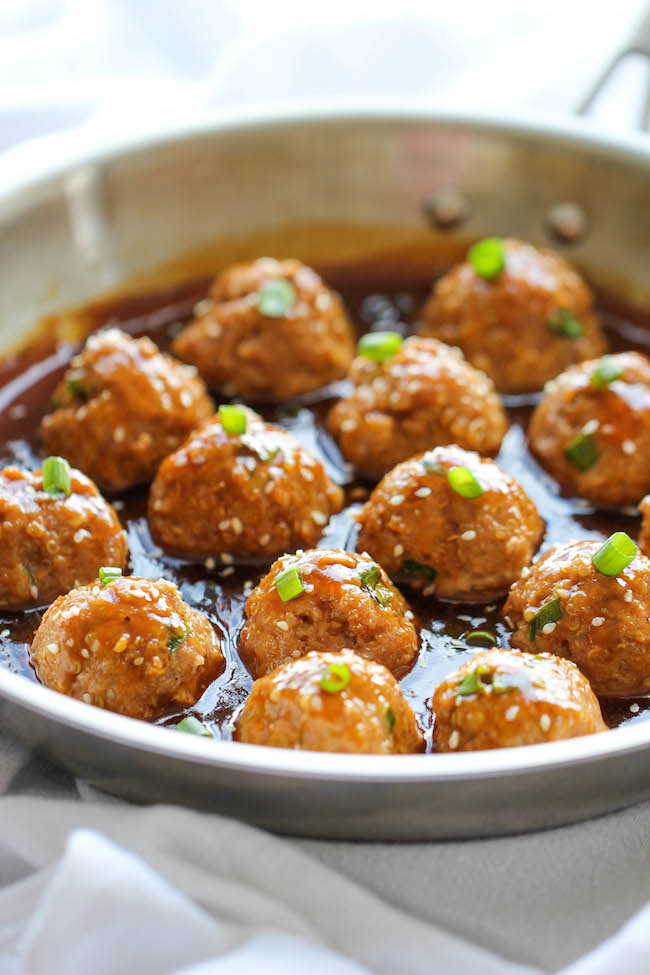 Asian Quinoa Meatballs - Healthy, nutritious and packed with so much flavor. Perfect as an appetizer or a light dinner!