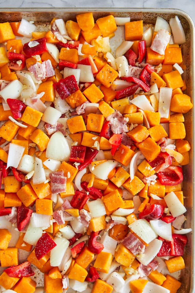 Roasted Butternut Squash and Bacon Soup - THE BEST and easiest butternut squash soup ever! Silky smooth and so so creamy. Perfect for Fall!