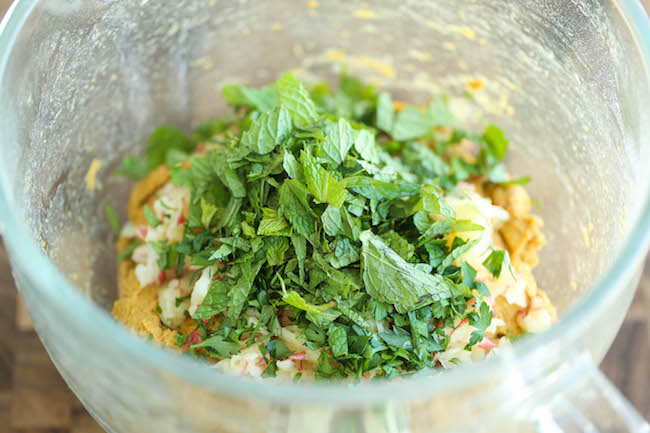 Pumpkin Apple Doggie Mint Treats - Freshen your dog's breath with these homemade dog treats. It's easy, healthy and cheap. It's a win-win!