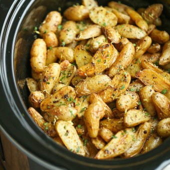 Slow Cooker Greek Potatoes