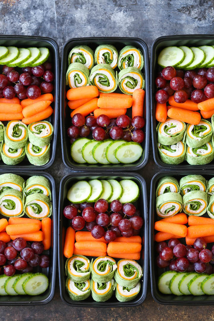 Turkey Spinach Pinwheels Meal Prep - Prep your lunches for the week with these turkey spinach and cheese pinwheels! No more overpriced snacks and lunches!!!