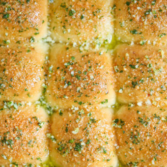 Garlic Parmesan Dinner Rolls
