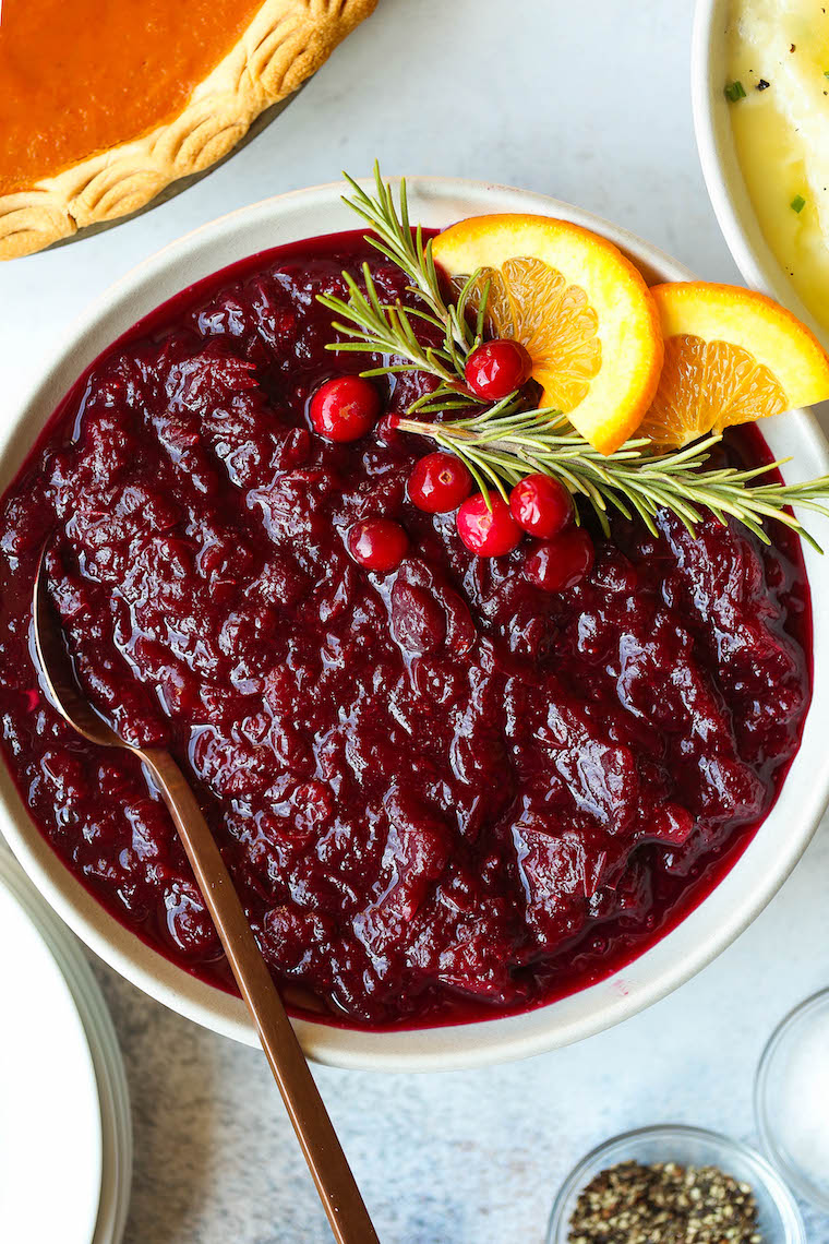 Instant Pot Cranberry Sauce - Perfect homemade 4 min cranberry sauce made from scratch! Use frozen or fresh cranberries. Quick and so easy!